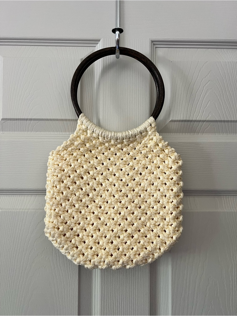 Vintage Handmade Cream Crochet Handbag with Wooden Ring Handles